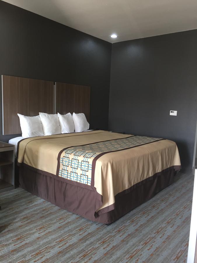 Scottish Inn & Suites - Conroe Extérieur photo